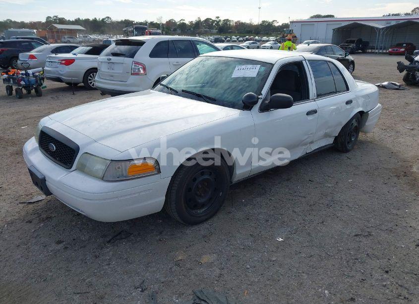 Photo 2 of 2011 Ford Crown VICTORIA POLICE INTERCEPTOR (VIN 2FABP7BV8BX123917)