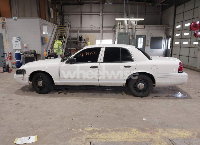 Photo 14 of 2011 Ford Crown VICTORIA POLICE INTERCEPTOR (VIN 2FABP7BV8BX169392)