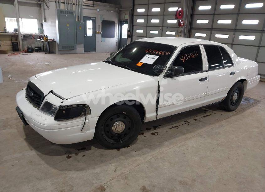 Photo 2 of 2011 Ford Crown VICTORIA POLICE INTERCEPTOR (VIN 2FABP7BV8BX169392)