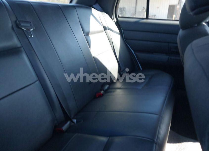 Photo 8 of 2011 Ford Crown VICTORIA POLICE INTERCEPTOR (VIN 2FABP7BV8BX172602)