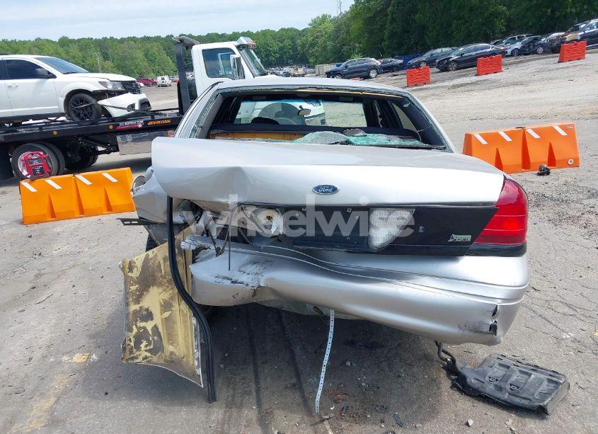Photo 16 of 2010 Ford Crown VICTORIA POLICE/POLICE INTERCEPTOR (VIN 2FABP7BV9AX125268)