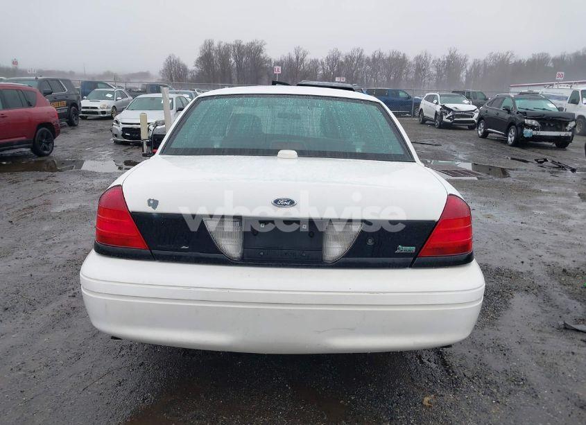 Photo 16 of 2011 Ford Crown VICTORIA POLICE INTERCEPTOR (VIN 2FABP7BV9BX101067)