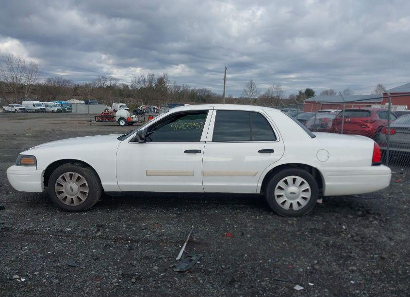 Photo 14 of 2011 Ford Crown VICTORIA POLICE INTERCEPTOR (VIN 2FABP7BV9BX131492)