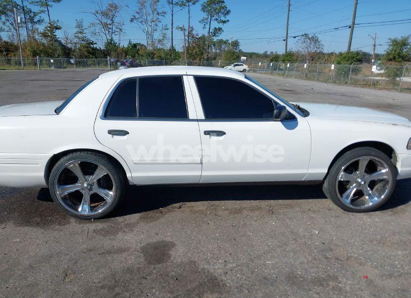 Photo 13 of 2010 Ford Crown VICTORIA POLICE/POLICE INTERCEPTOR (VIN 2FABP7BVXAX121245)
