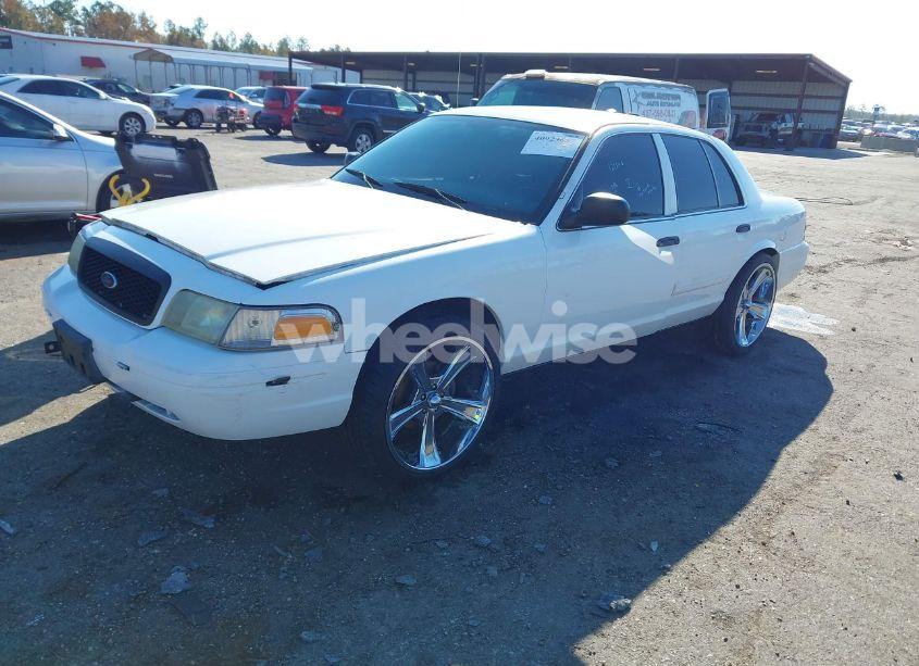Photo 2 of 2010 Ford Crown VICTORIA POLICE/POLICE INTERCEPTOR (VIN 2FABP7BVXAX121245)