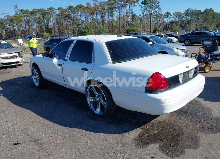 Photo 3 of 2010 Ford Crown VICTORIA POLICE/POLICE INTERCEPTOR (VIN 2FABP7BVXAX121245)