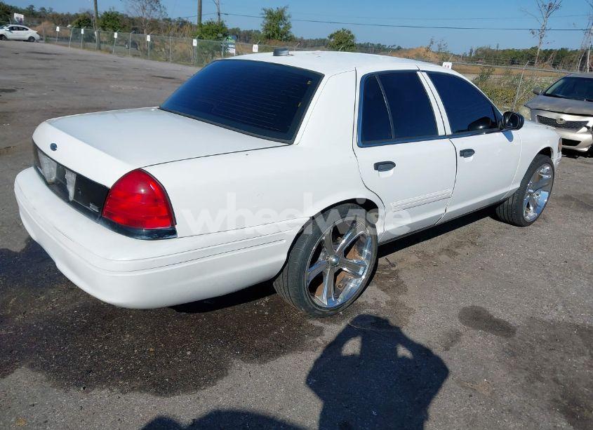 Photo 4 of 2010 Ford Crown VICTORIA POLICE/POLICE INTERCEPTOR (VIN 2FABP7BVXAX121245)