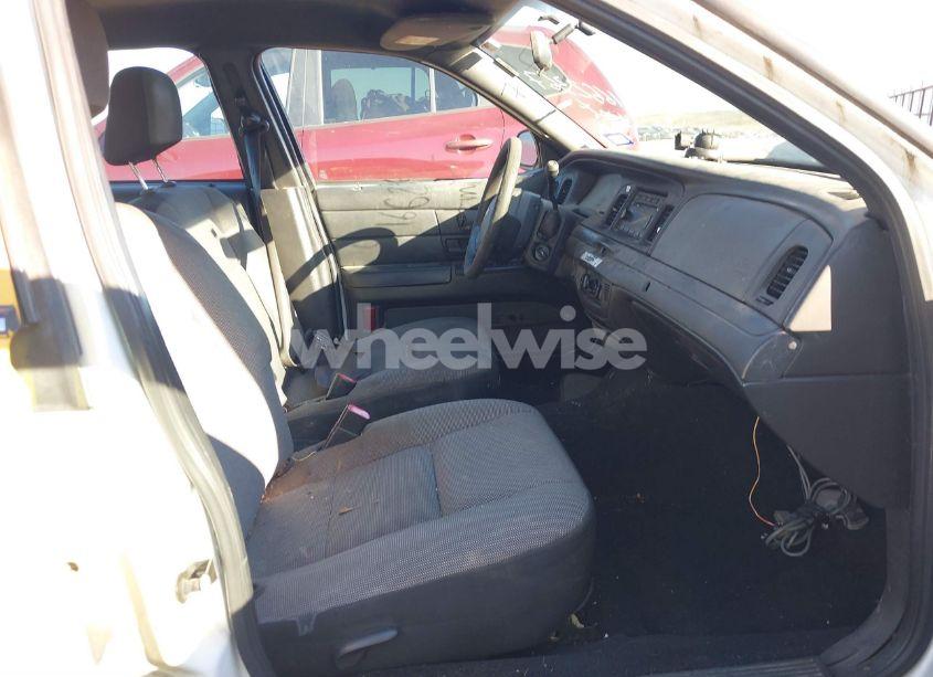 Photo 5 of 2011 Ford Crown VICTORIA POLICE INTERCEPTOR (VIN 2FABP7BVXBX108738)