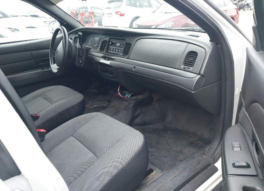 Photo 5 of 2011 Ford Crown VICTORIA POLICE INTERCEPTOR (VIN 2FABP7BVXBX125460)