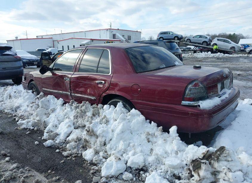 Photo 3 of 2011 Ford Crown VICTORIA POLICE (VIN 2FABP7BVXBX131470)