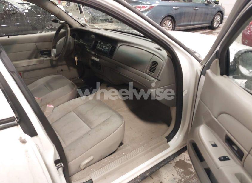 Photo 5 of 2011 Ford Crown VICTORIA POLICE INTERCEPTOR (VIN 2FABP7BVXBX143392)