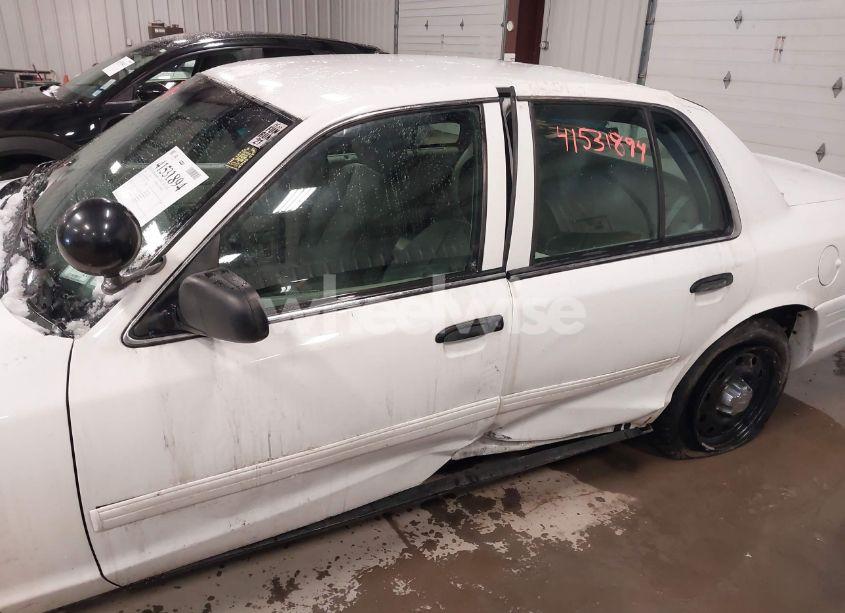 Photo 6 of 2011 Ford Crown VICTORIA POLICE INTERCEPTOR (VIN 2FABP7BVXBX143392)