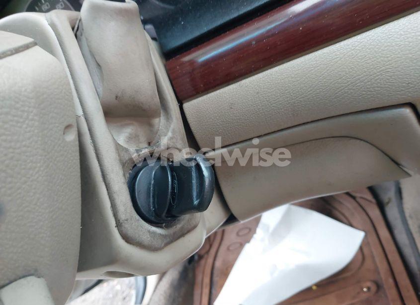 Photo 11 of 2011 Ford Crown VICTORIA LX (VIN 2FABP7EV3BX127207)