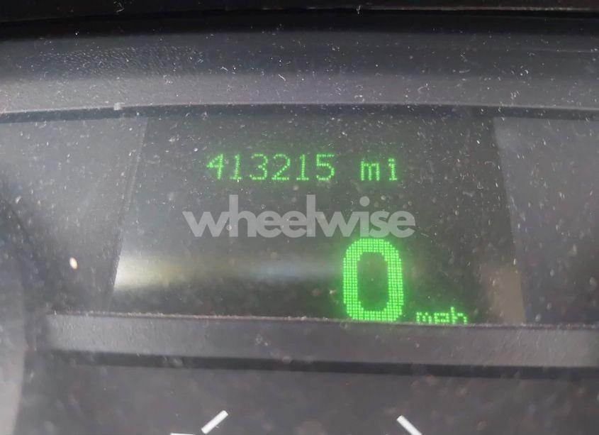 Photo 15 of 2011 Ford Crown VICTORIA LX (VIN 2FABP7EV3BX127207)