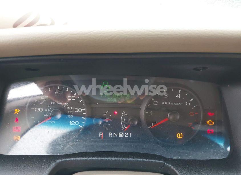 Photo 7 of 2011 Ford Crown VICTORIA LX (VIN 2FABP7EV3BX127207)