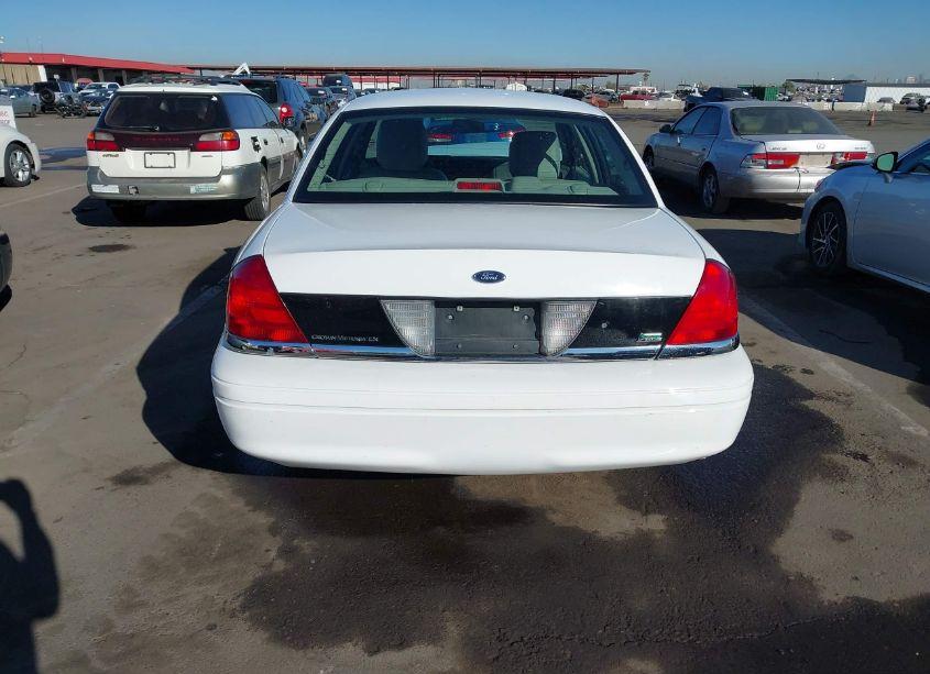 Photo 16 of 2011 Ford Crown VICTORIA LX (VIN 2FABP7EV4BX175296)