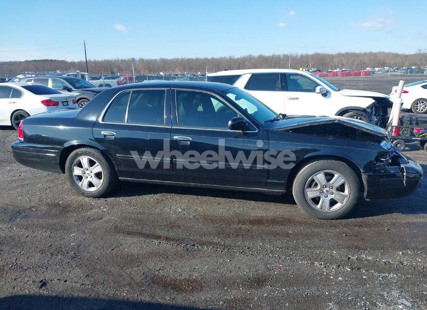 Photo 14 of 2011 Ford Crown VICTORIA LX (VIN 2FABP7EV5BX146745)