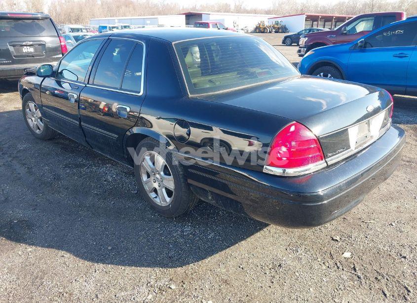 Photo 3 of 2011 Ford Crown VICTORIA LX (VIN 2FABP7EV5BX146745)