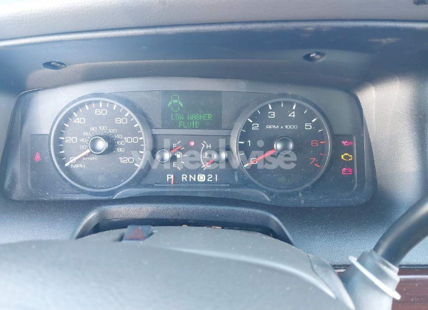 Photo 7 of 2011 Ford Crown VICTORIA LX (VIN 2FABP7EV5BX146745)