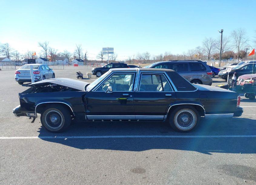 Photo 14 of 1990 Ford Crown VICTORIA LX (VIN 2FACP74FXLX132159)