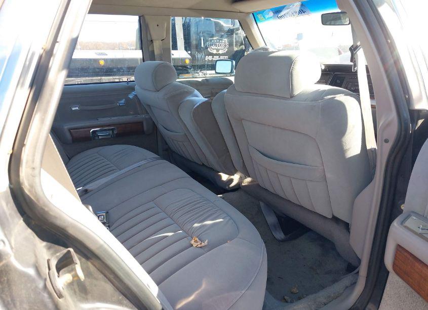 Photo 8 of 1990 Ford Crown VICTORIA LX (VIN 2FACP74FXLX132159)