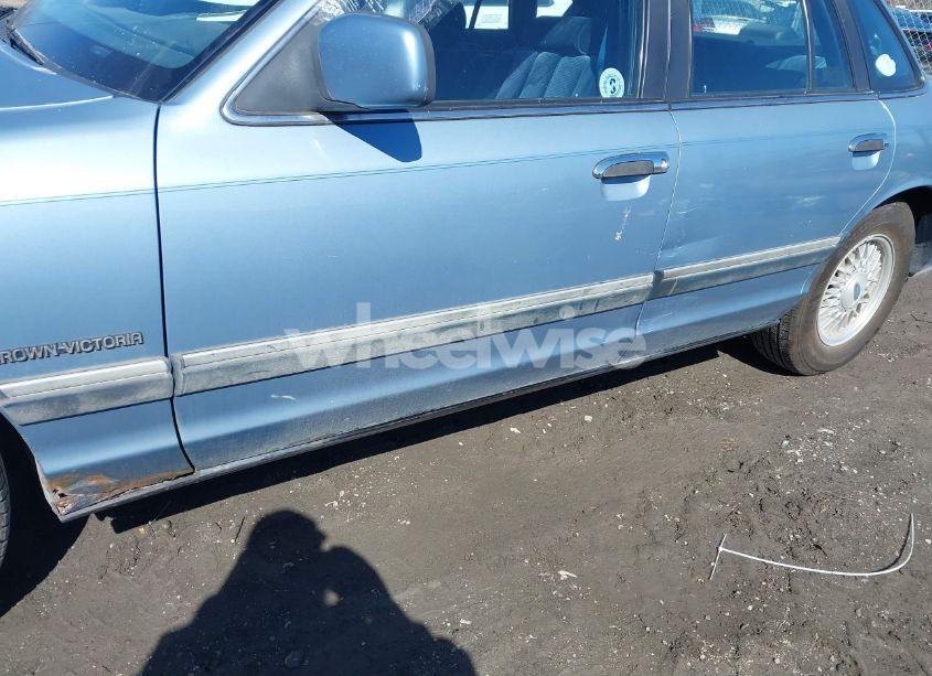 Photo 6 of 1992 Ford Crown VICTORIA LX (VIN 2FACP74W0NX123893)