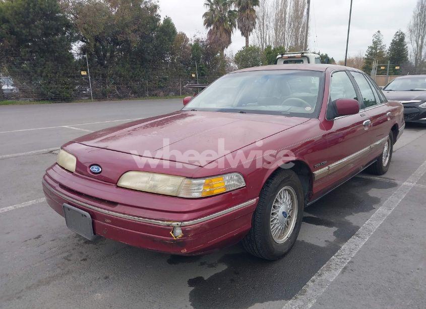 Photo 2 of 1992 Ford Crown VICTORIA LX (VIN 2FACP74W1NX154053)