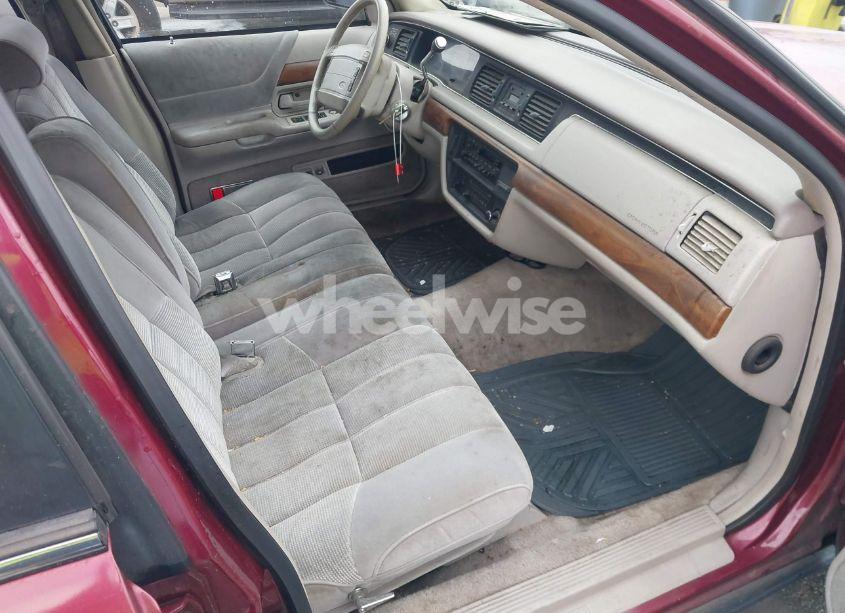 Photo 5 of 1992 Ford Crown VICTORIA LX (VIN 2FACP74W1NX154053)