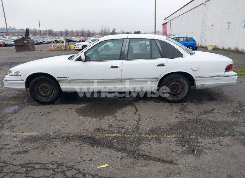 Photo 14 of 1993 Ford Crown VICTORIA LX (VIN 2FACP74W2PX121792)