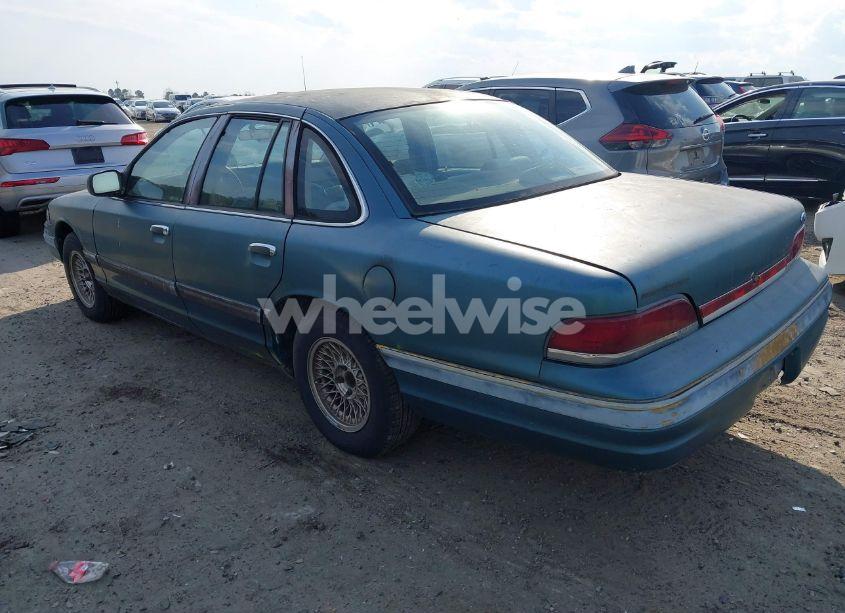 Photo 3 of 1993 Ford Crown VICTORIA LX (VIN 2FACP74W6PX112450)