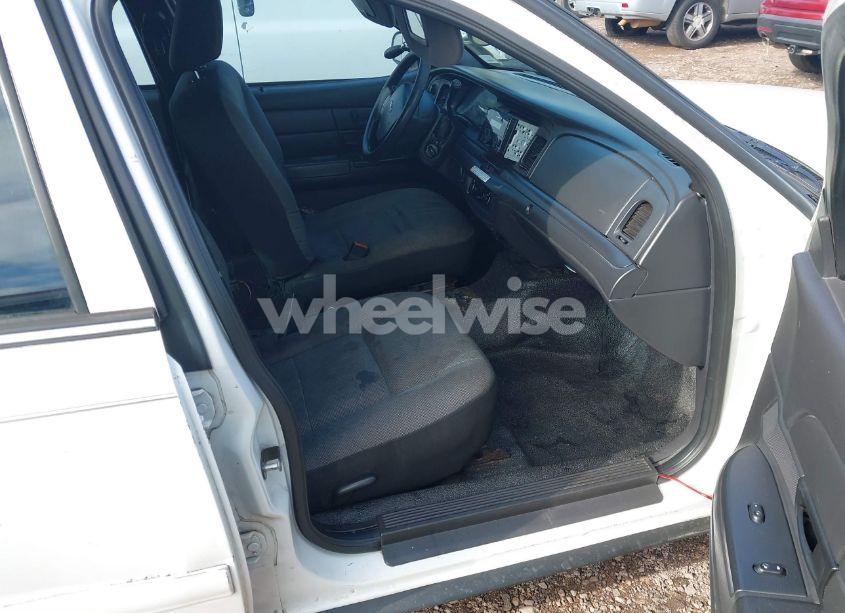 Photo 5 of 2008 Ford Crown VICTORIA POLICE/POLICE INTERCEPTOR (VIN 2FAFP71V08X147866)