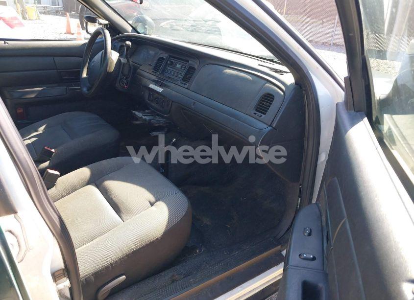 Photo 5 of 2008 Ford Crown VICTORIA POLICE/POLICE INTERCEPTOR (VIN 2FAFP71V48X178702)