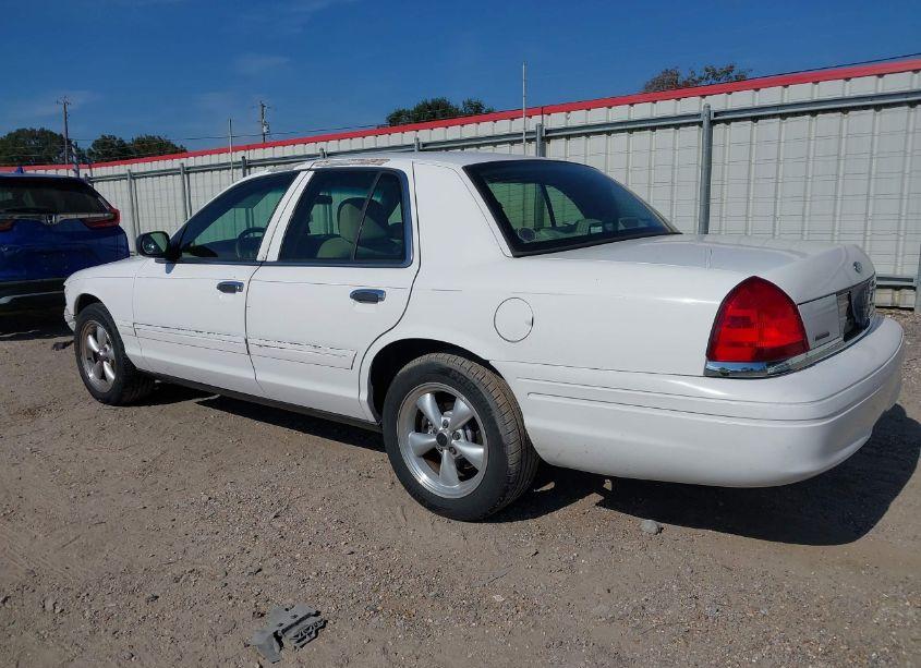 Photo 3 of 2008 Ford Crown VICTORIA POLICE/POLICE INTERCEPTOR (VIN 2FAFP71V58X174691)