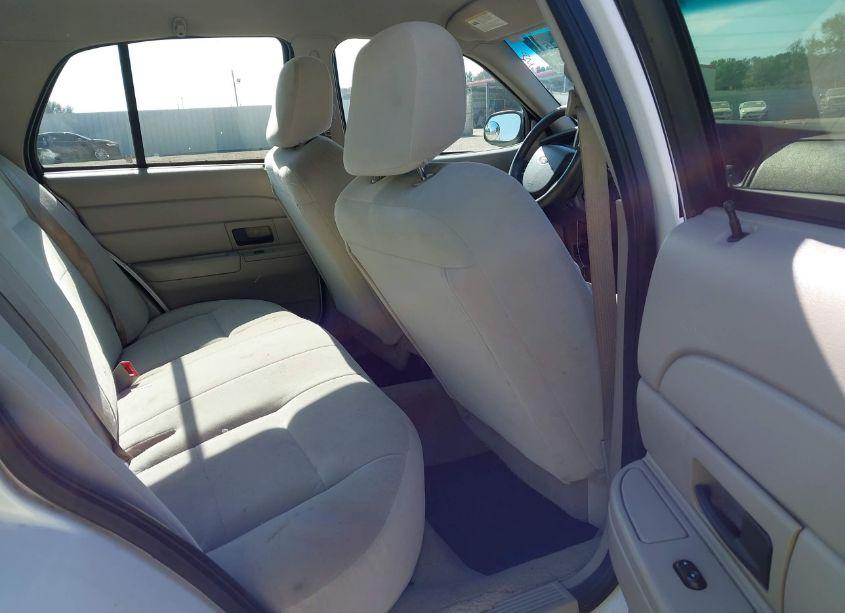 Photo 8 of 2008 Ford Crown VICTORIA POLICE/POLICE INTERCEPTOR (VIN 2FAFP71V58X174691)