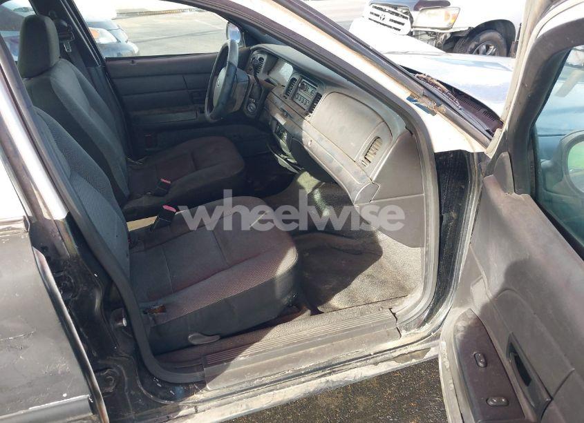 Photo 5 of 2008 Ford Crown VICTORIA POLICE/POLICE INTERCEPTOR (VIN 2FAFP71V78X153244)