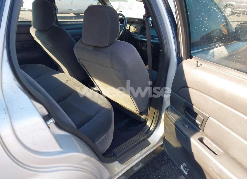 Photo 8 of 2008 Ford Crown VICTORIA POLICE/POLICE INTERCEPTOR (VIN 2FAFP71V88X167296)