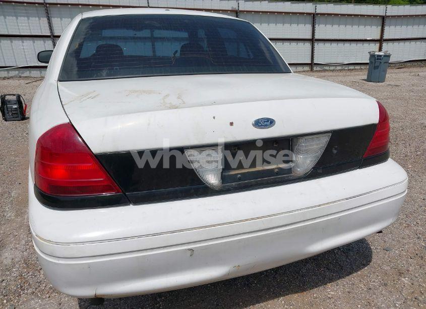 Photo 16 of 2008 Ford Crown VICTORIA POLICE/POLICE INTERCEPTOR (VIN 2FAFP71V98X142469)