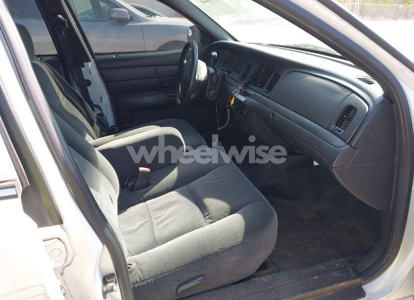 Photo 5 of 2008 Ford Crown VICTORIA POLICE/POLICE INTERCEPTOR (VIN 2FAFP71V98X144920)