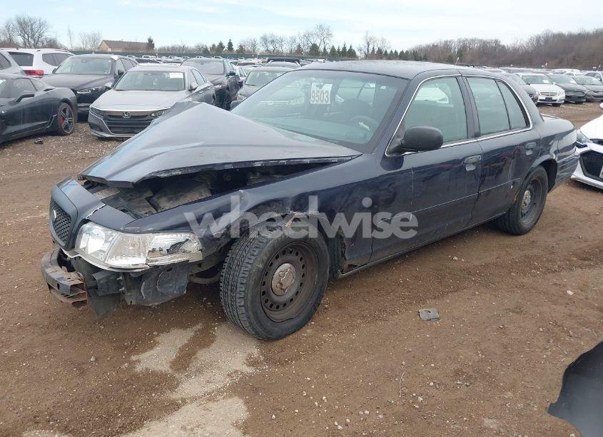 Photo 2 of 2001 Ford Crown VICTORIA POLICE INTERCEPTOR (VIN 2FAFP71W01X198332)