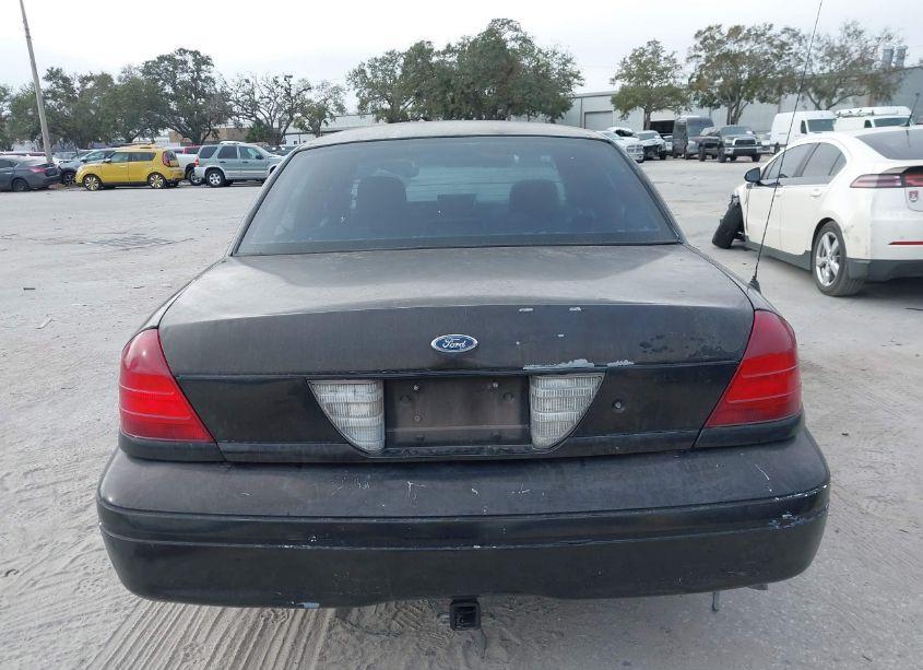 Photo 16 of 2005 Ford Crown VICTORIA POLICE (VIN 2FAFP71W05X179625)