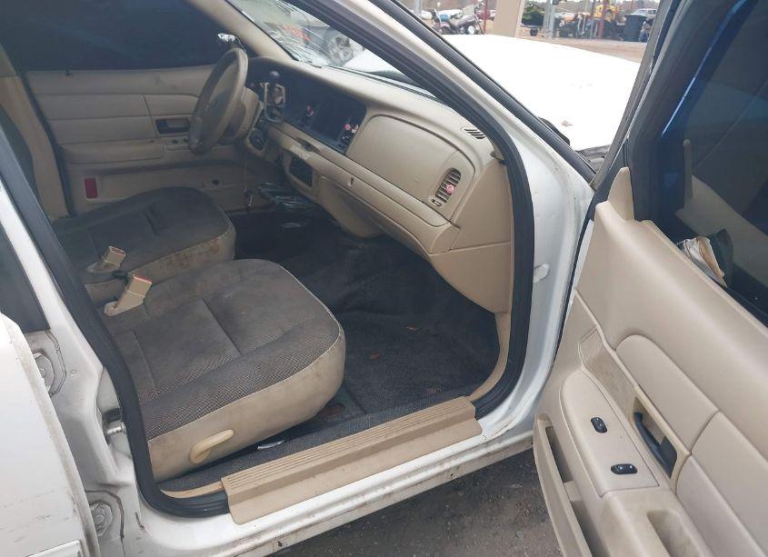 Photo 5 of 2007 Ford Crown VICTORIA POLICE/POLICE INTERCEPTOR (VIN 2FAFP71W07X114759)