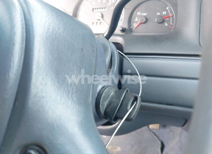 Photo 11 of 1999 Ford Crown VICTORIA POLICE INTERCEPTOR (VIN 2FAFP71W0XX201383)