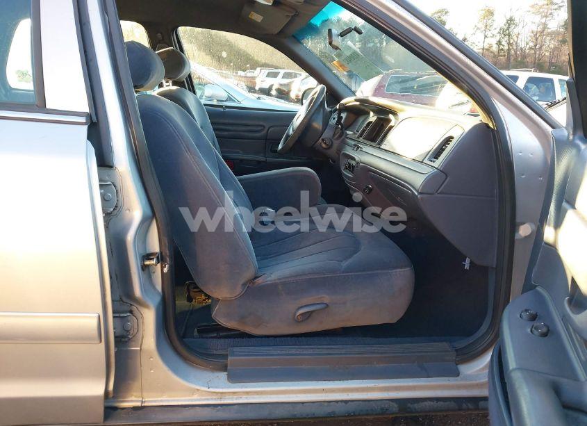 Photo 5 of 1999 Ford Crown VICTORIA POLICE INTERCEPTOR (VIN 2FAFP71W0XX201383)