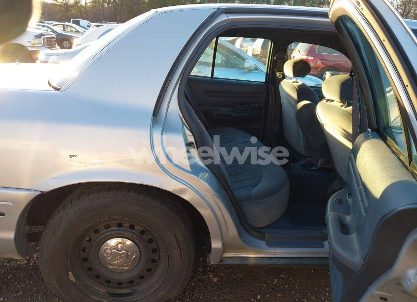 Photo 8 of 1999 Ford Crown VICTORIA POLICE INTERCEPTOR (VIN 2FAFP71W0XX201383)