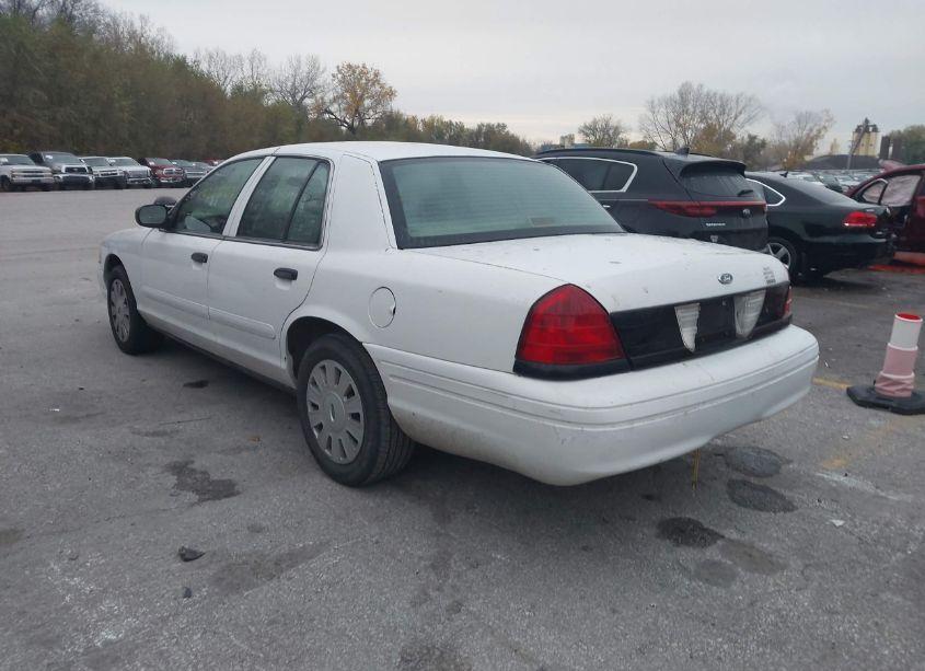 Photo 3 of 2007 Ford Crown VICTORIA POLICE/POLICE INTERCEPTOR (VIN 2FAFP71W17X107898)