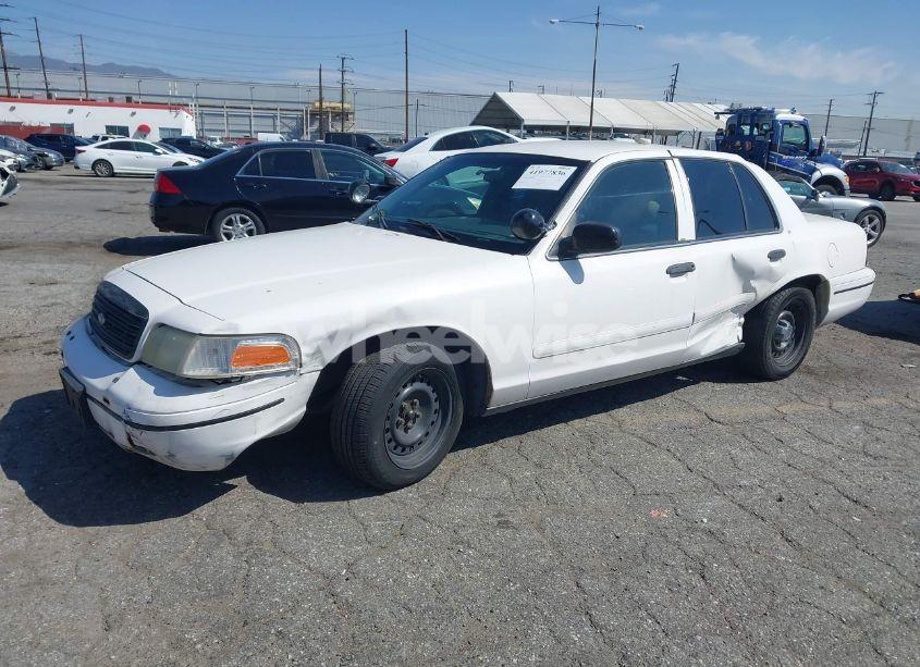 Photo 2 of 1999 Ford Crown VICTORIA POLICE INTERCEPTOR (VIN 2FAFP71W1XX200937)
