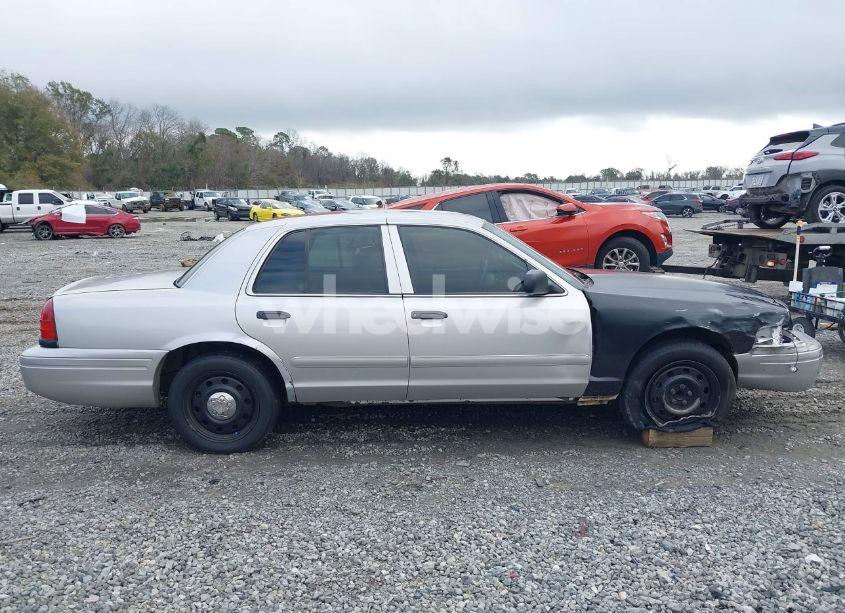 Photo 13 of 2006 Ford Crown VICTORIA POLICE/POLICE INTERCEPTOR (VIN 2FAFP71W26X163301)