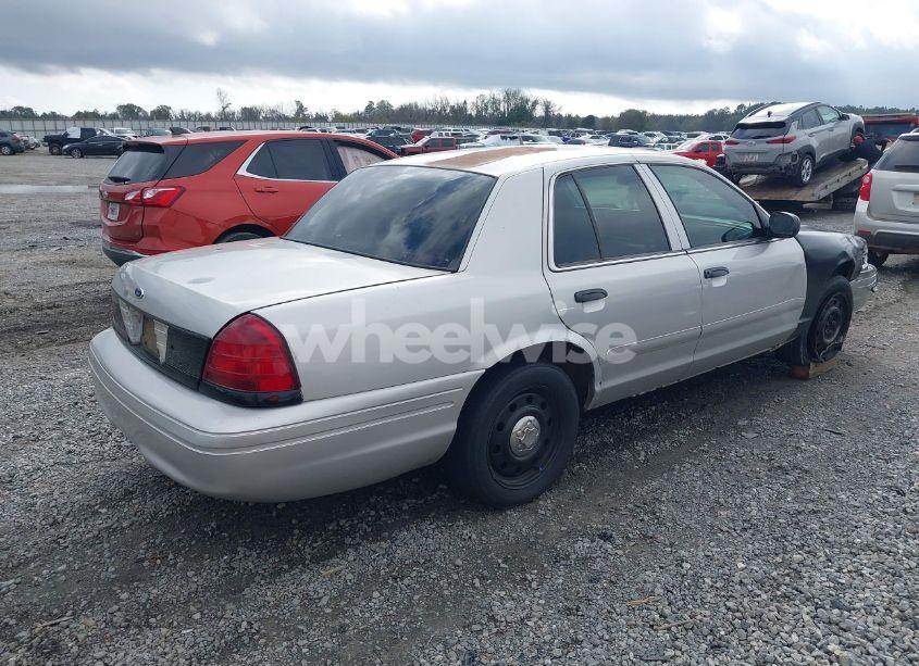 Photo 4 of 2006 Ford Crown VICTORIA POLICE/POLICE INTERCEPTOR (VIN 2FAFP71W26X163301)