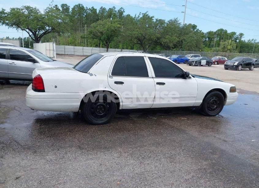 Photo 13 of 2007 Ford Crown VICTORIA POLICE/POLICE INTERCEPTOR/PURSUIT (VIN 2FAFP71W27X142773)