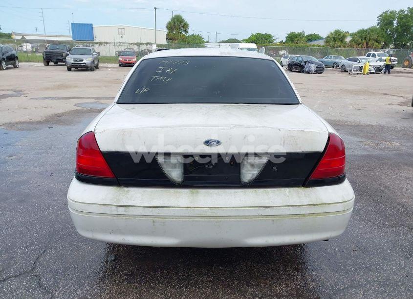 Photo 16 of 2007 Ford Crown VICTORIA POLICE/POLICE INTERCEPTOR/PURSUIT (VIN 2FAFP71W27X142773)